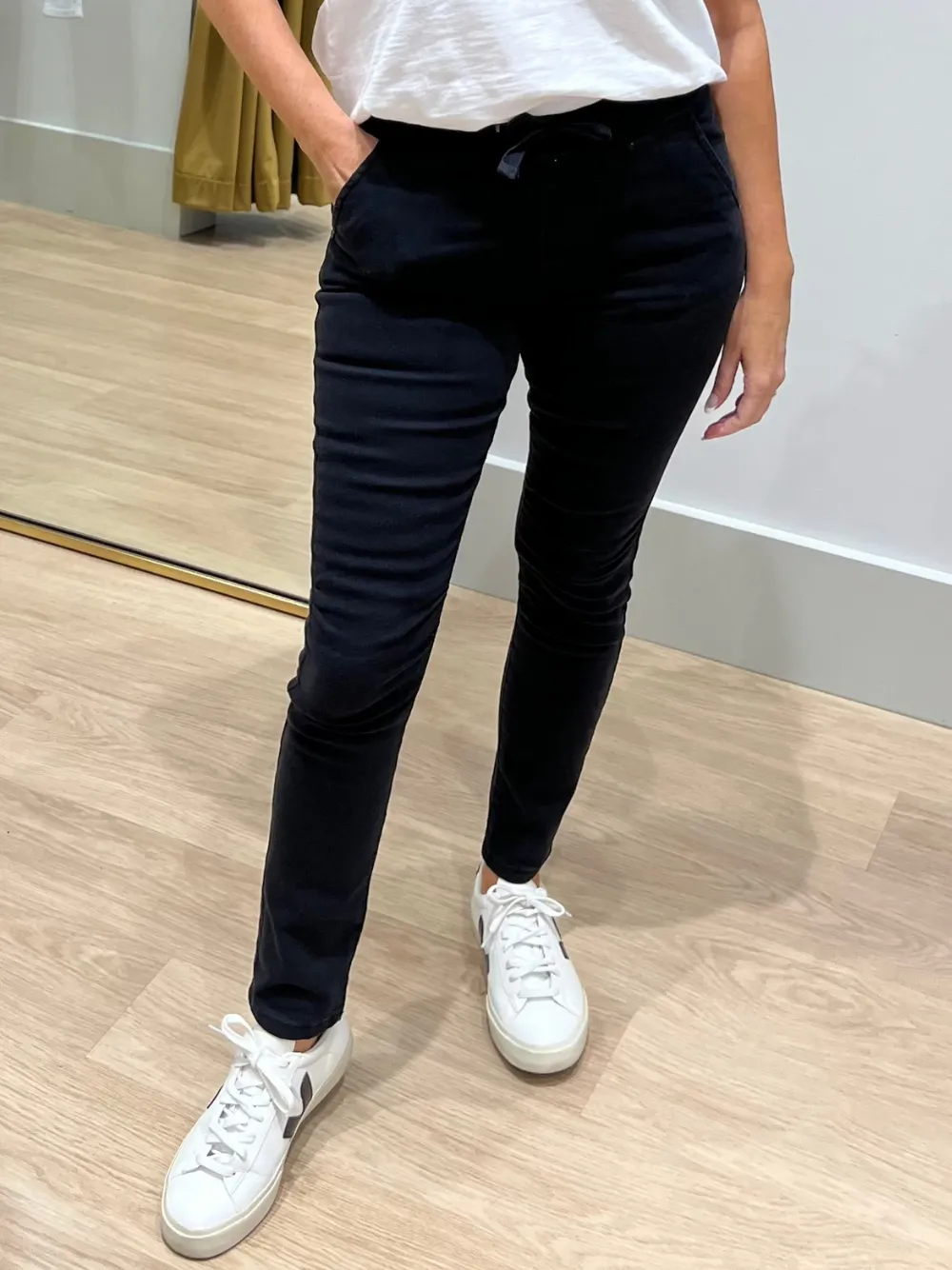 London Stretch Jogger Jean - Black